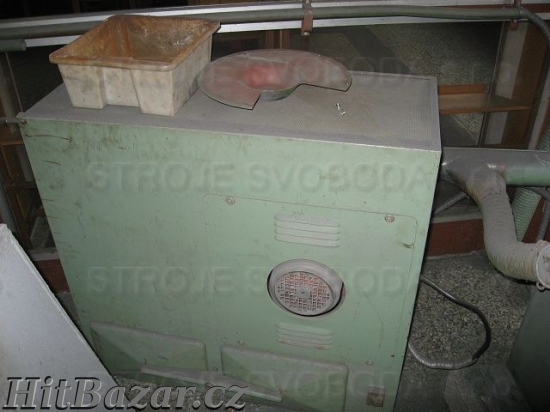 Odsávací zařízení.